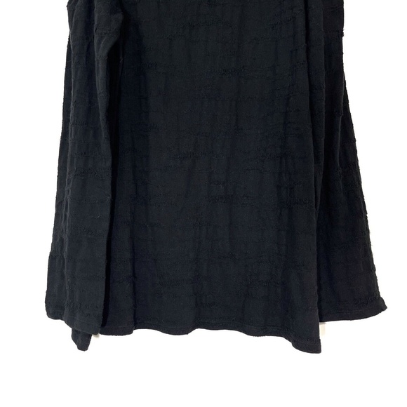 Max Studio London Size Medium Black Textured Sylvie Cold Shoulder Pullover Top - Picture 3 of 12